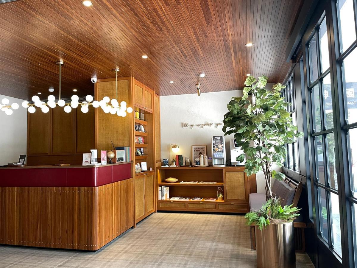 River Inn Station เกาสง ภายนอก รูปภาพ