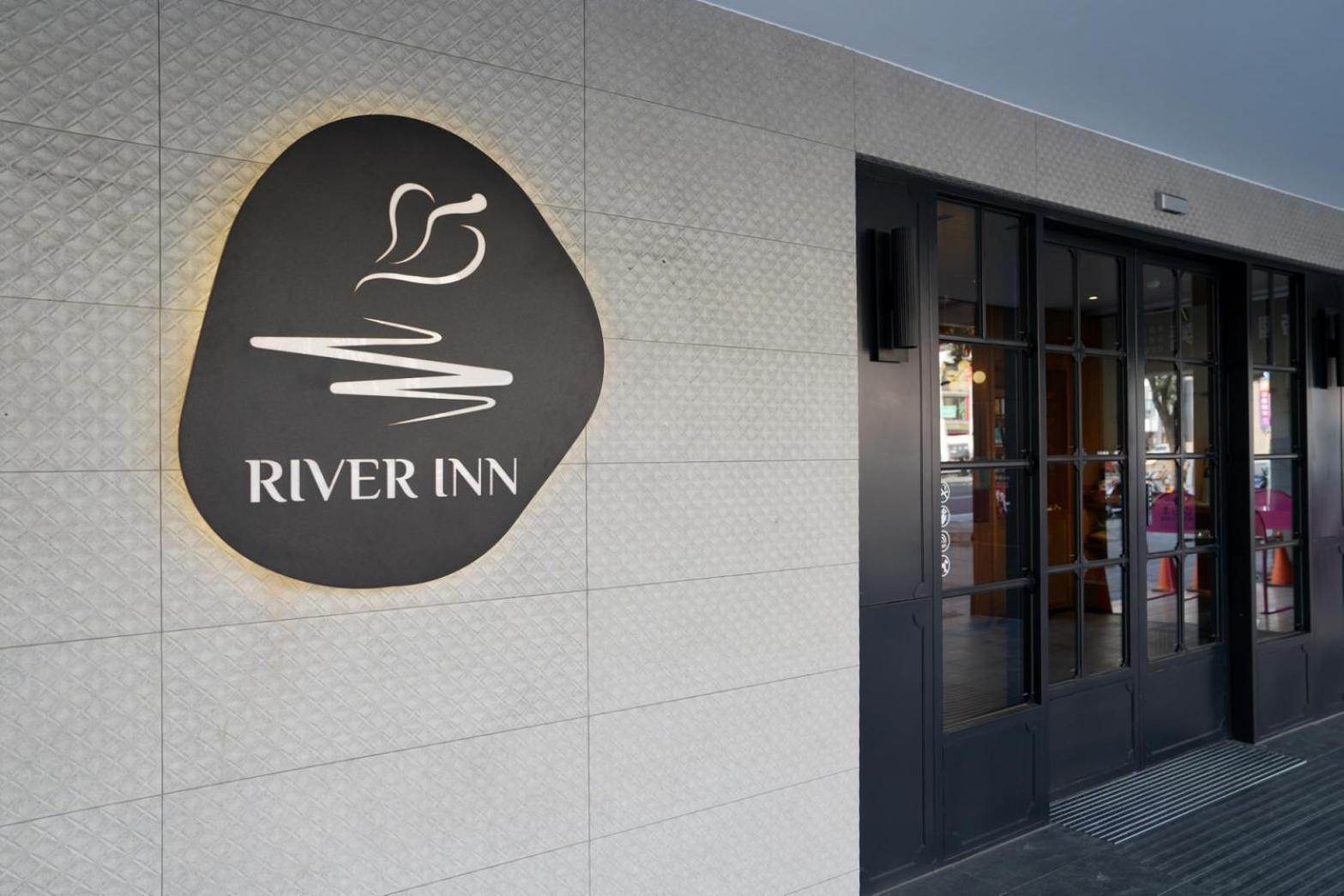 River Inn Station เกาสง ภายนอก รูปภาพ